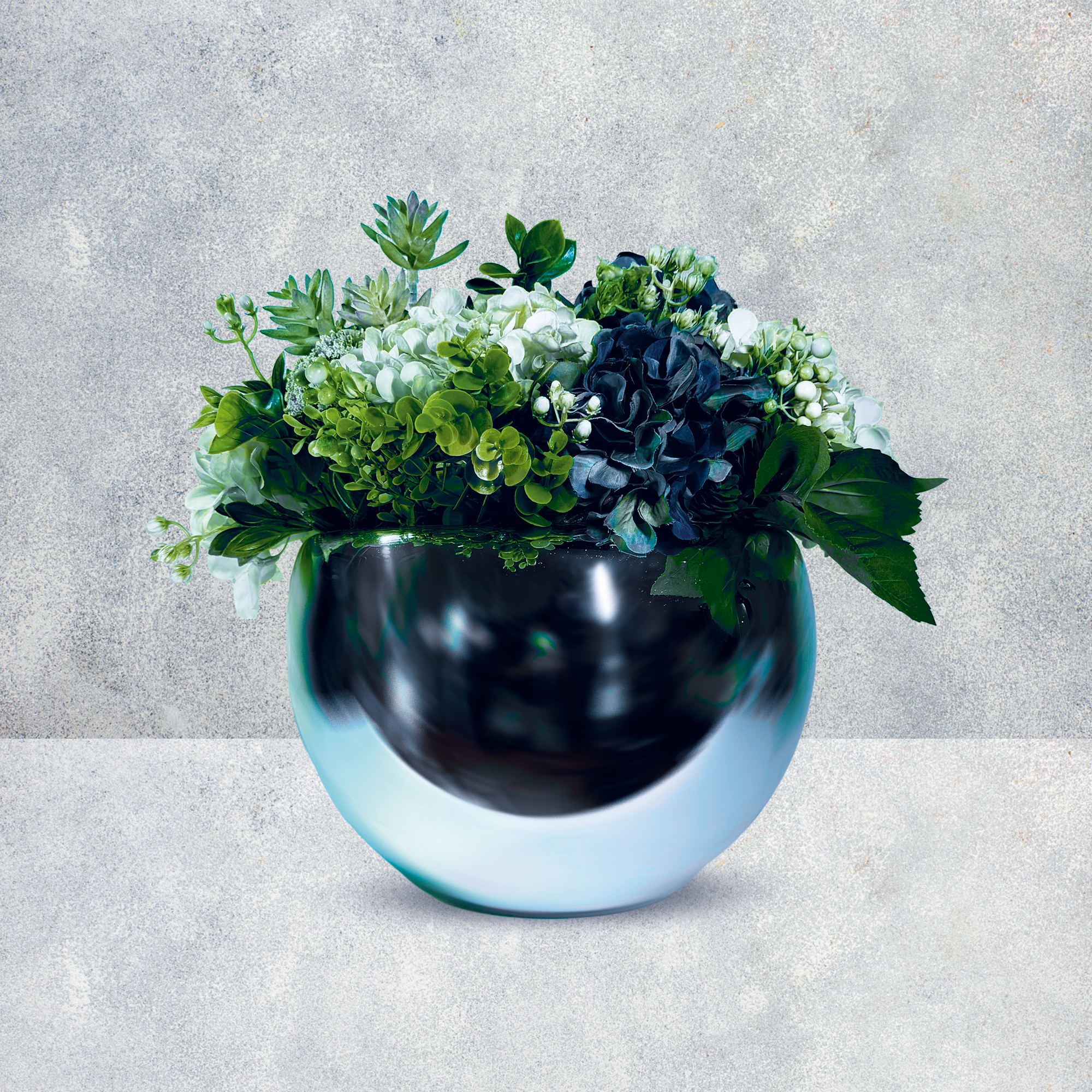 Centro de Mesa "Hydrangea Blue Elegance" – Arreglo Floral de Lujo